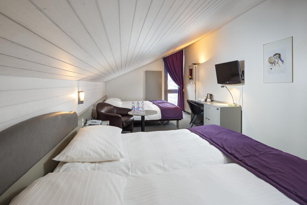 Hotel Fly Away Kloten Luaran gambar
