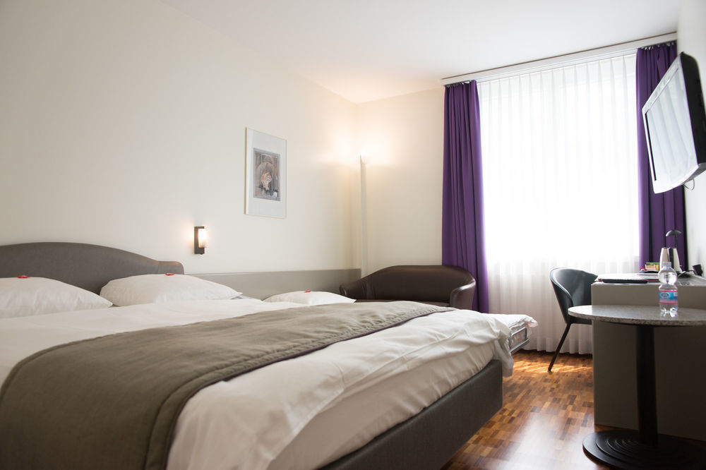 Hotel Fly Away Kloten Luaran gambar