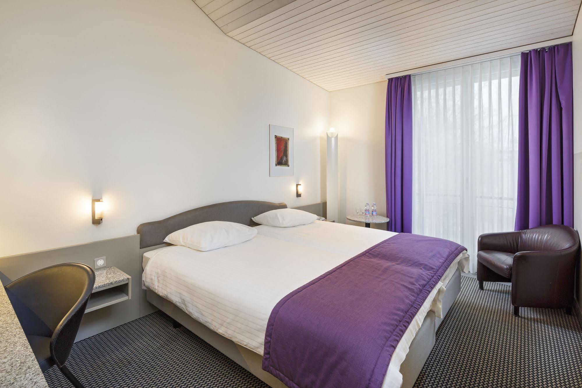 Hotel Fly Away Kloten Luaran gambar